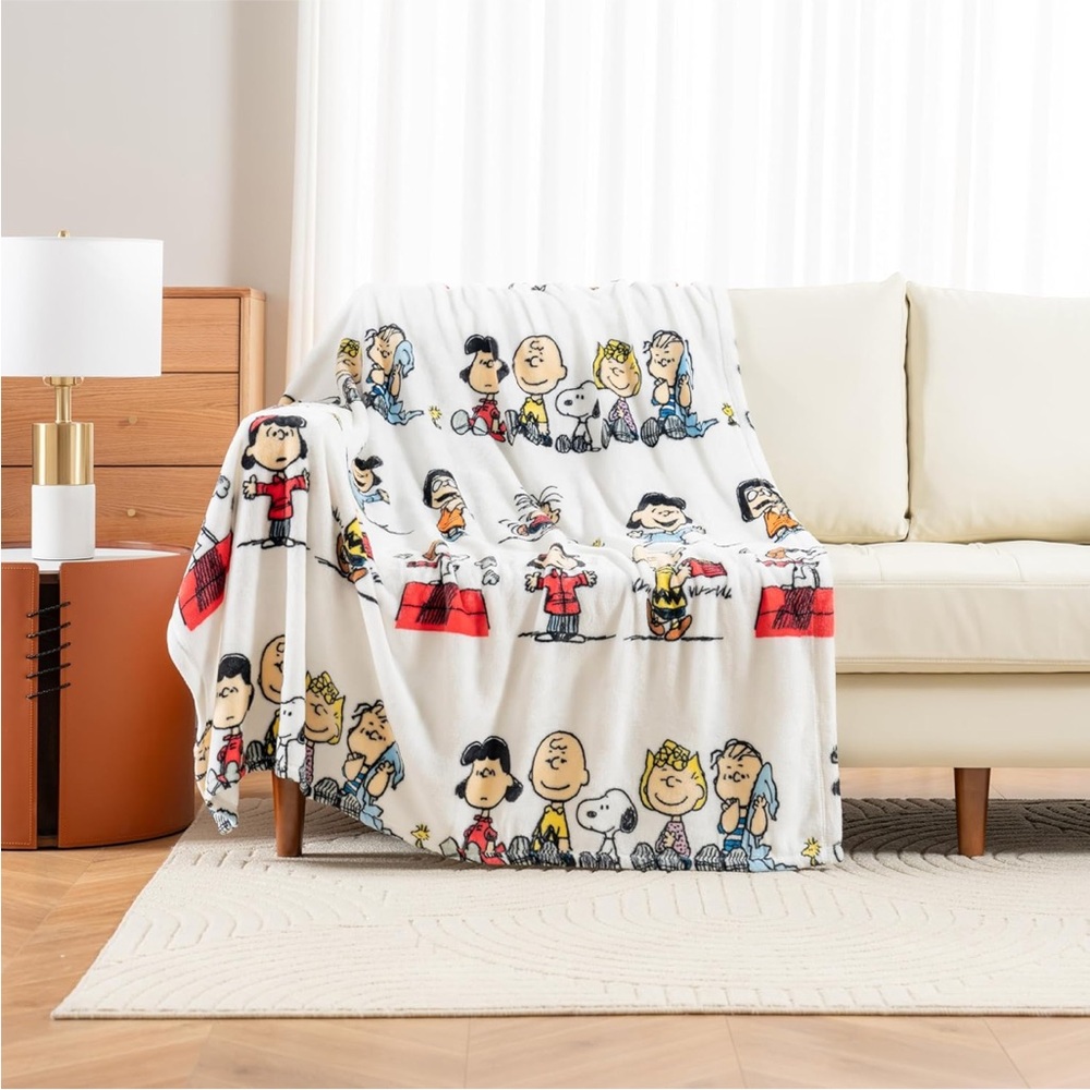 Peanuts Gang Fleece Bed Throw Blanket, Berkshire VelvetSoft cartoon kid child